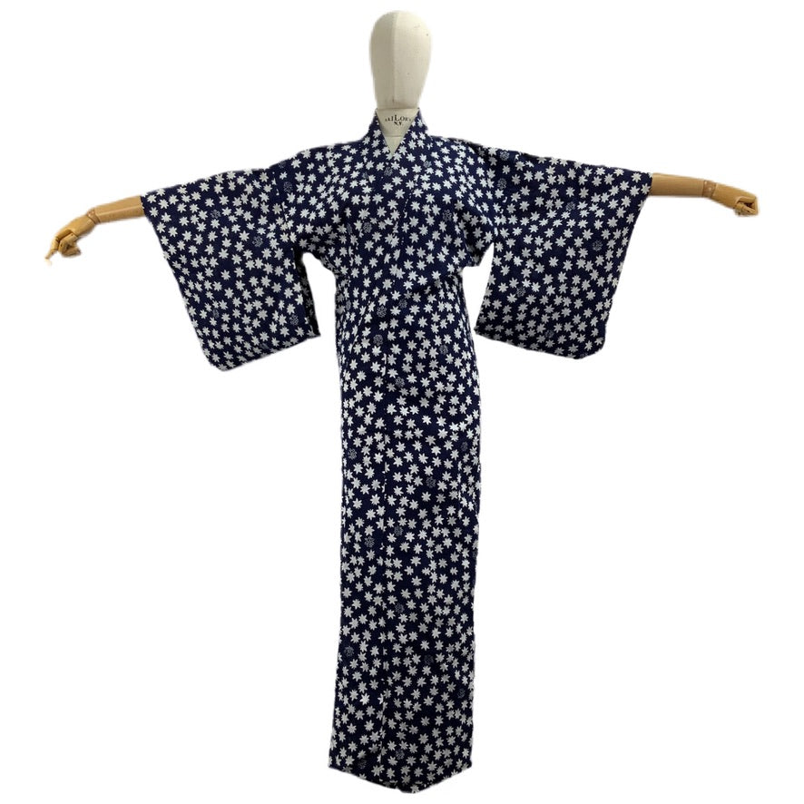 Original japanischer Kimono Blau weiße Blumen 42