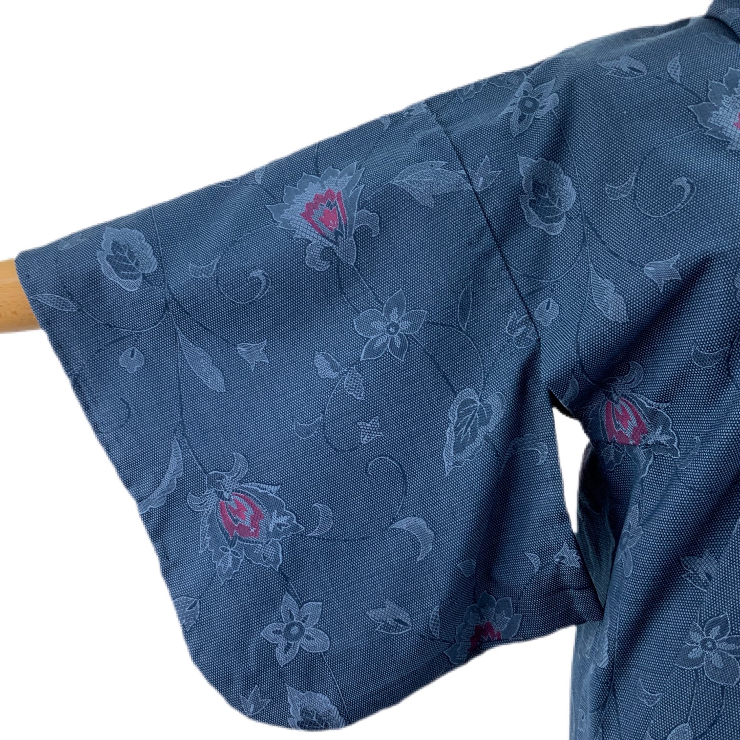 Original japanischer Kimono mit blauen Blumenmotiven 48