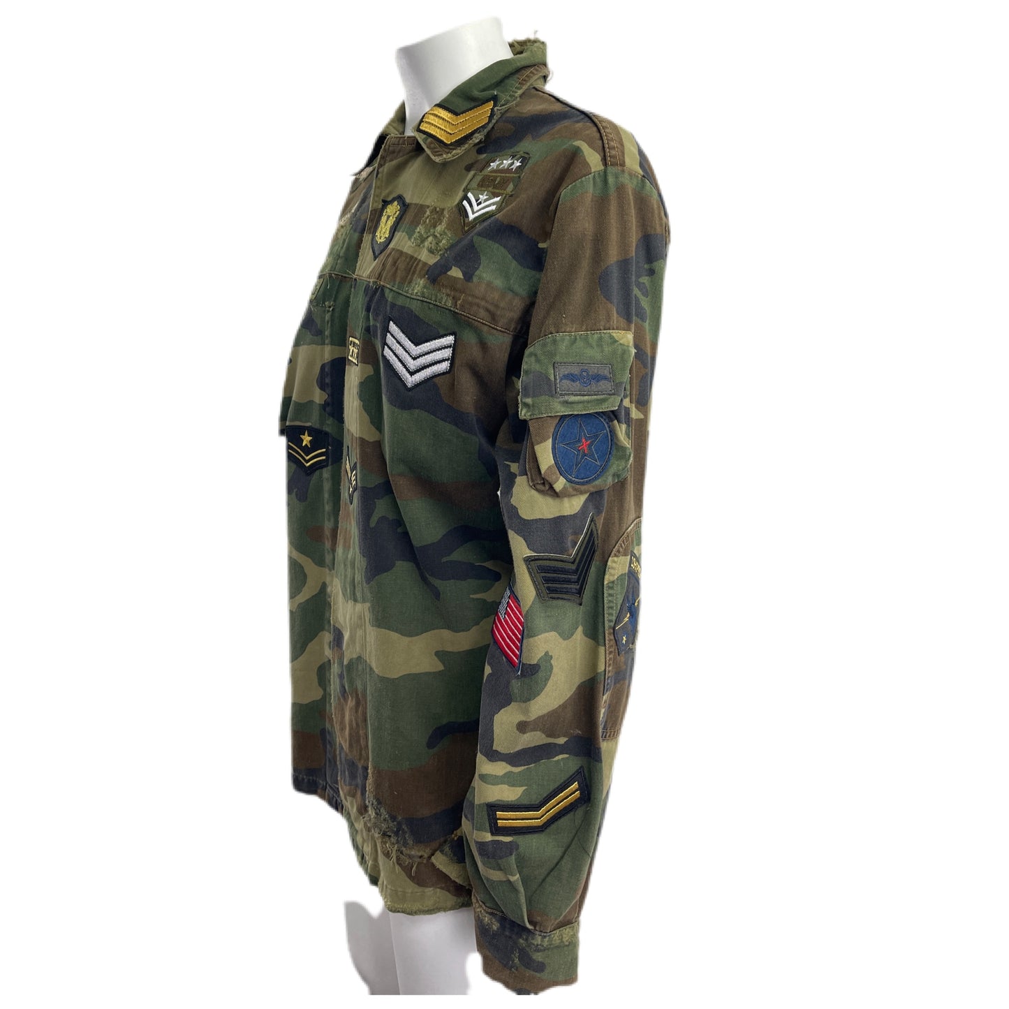 Camouflage-Militärhemd mit Militär-Patches, Retro-Drachen-Patch. L